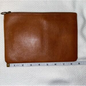Madewell Clutch Wallet in Camel/Tan Leather, Good Condition